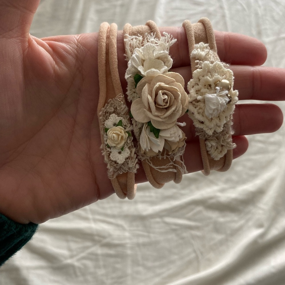 New born head bands for photoshoot